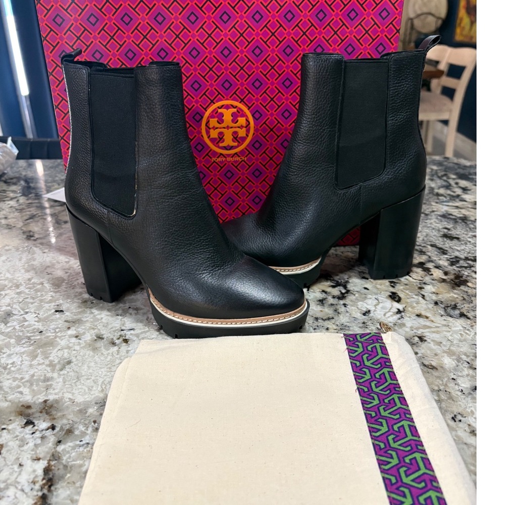 Tory Burch Miller 100mm Lug Sole Bootie Womens 9.5 Black Leather 57670